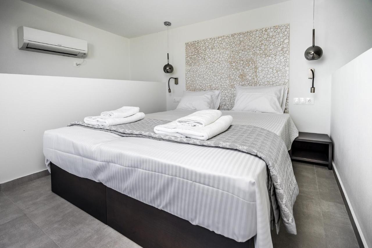 Villa Daniela & Apartments コウトソウナリ エクステリア 写真